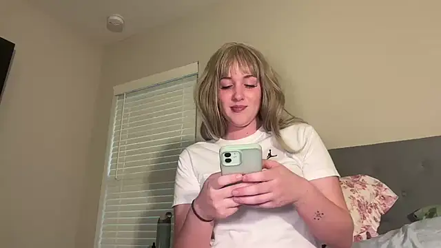 Snapshot of anamira1 chatting on 03-09-26, 11:31 anamira1 online show from 03-09-26, 11:31