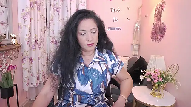 MyLovOne online show from 06-27-26, 10:20