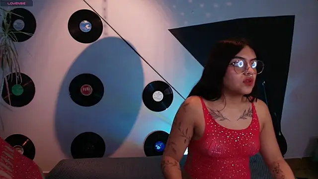 Lilith and Khloe online show from 09-19-25, 11:22