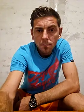 Snapshot of Alex-andru88 chatting on 11-02-25, 07:38 Alex-andru88 online show from 11-02-25, 07:38