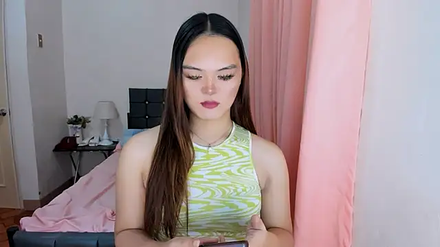 Snapshot of ameliamaureen chatting on 09-10-25, 10:48 ameliamaureen online show from 09-10-25, 10:48