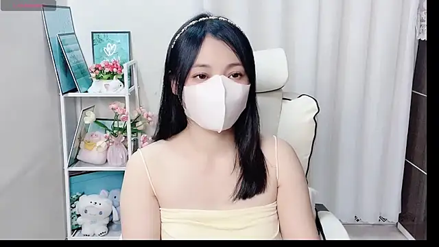 Snapshot of phuongnhi_ chatting on 05-17-26, 02:42 phuongnhi online show from 05-17-26, 02:42
