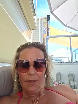 Snapshot of Mrs-Aurora chatting on 05-24-26, 12:54 Mrs-Aurora online show from 05-24-26, 12:54