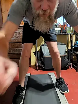 sizableunicorn7 online show from 11-19-25, 10:54