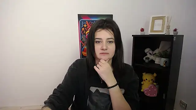 Snapshot of Katrin_kiss_ chatting on 10-17-25, 12:30 Katrin kiss online show from 10-17-25, 12:30