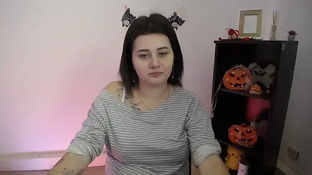 Snapshot of Katrin_kiss_ chatting on 11-01-25, 01:57 Katrin kiss online show from 11-01-25, 01:57