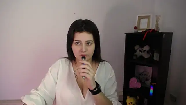 Snapshot of Katrin_kiss_ chatting on 12-01-25, 02:11 Katrin kiss online show from 12-01-25, 02:11