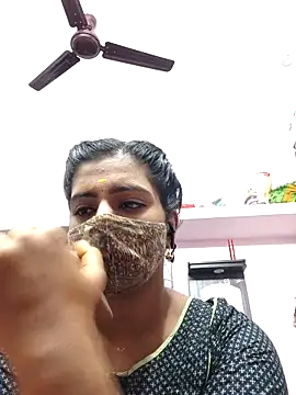 Tamil-Meenu12 online show from 10-23-25, 04:34