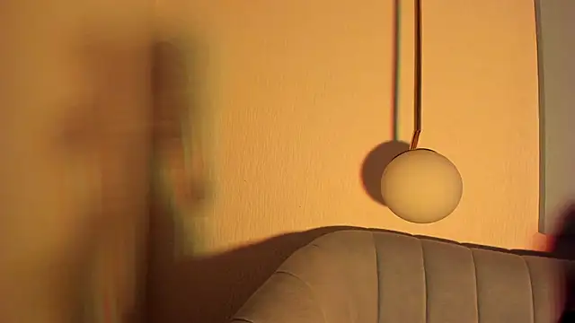 Snapshot of GiaBlaze_ chatting on 10-18-25, 04:37 GiaBlaze  online show from 10-18-25, 04:37