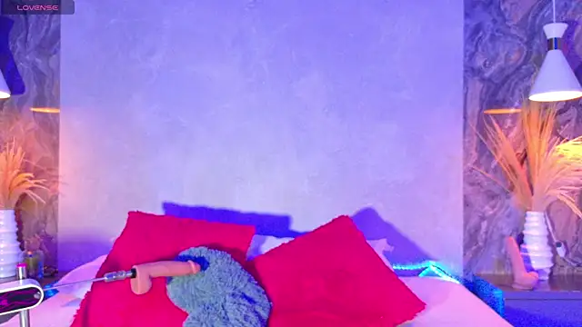 Snapshot of DollyBrowncc chatting on 11-22-25, 05:17 DollyBrowncc online show from 11-22-25, 05:17