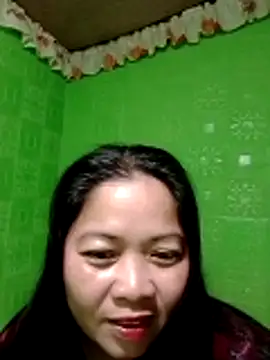 Snapshot of hottestmommm12345 chatting on 11-17-25, 10:48 hottestmommm12345 online show from 11-17-25, 10:48