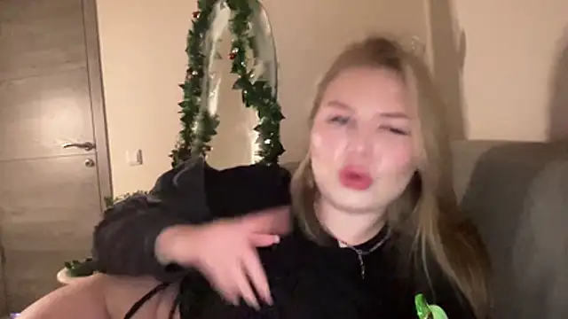 Its charliie online show from 12-22-25, 11:57