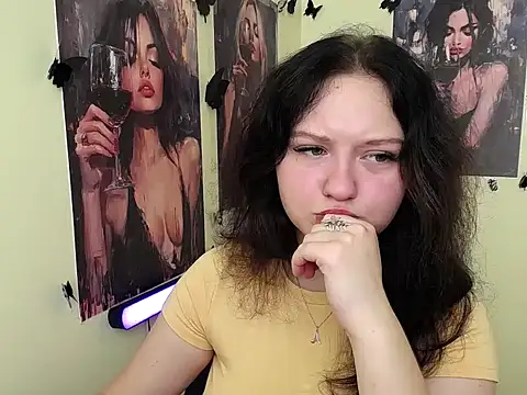 Snapshot of LadyAlice_ chatting on 09-10-25, 06:13 LadyAlice  online show from 09-10-25, 06:13