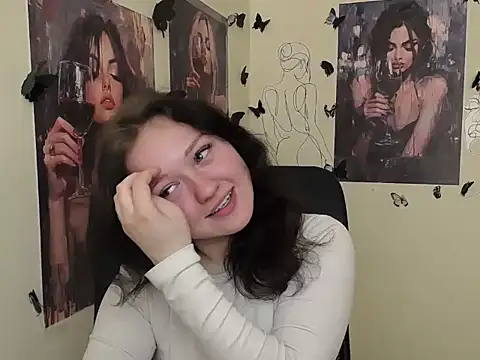 LadyAlice  online show from 04-04-26, 05:16