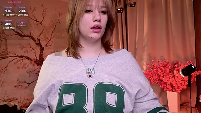 Morvelyn online show from 11-20-25, 07:02