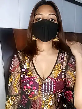 Snapshot of Hot_malika19 chatting on 11-05-25, 04:01 Hot malika19 online show from 11-05-25, 04:01