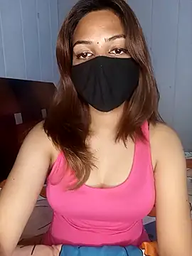 Snapshot of Hot_malika19 chatting on 11-08-25, 06:07 Hot malika19 online show from 11-08-25, 06:07