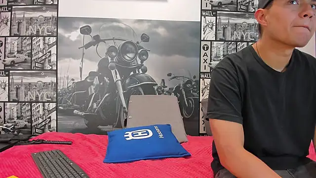 Light Haze online show from 10-30-25, 04:41