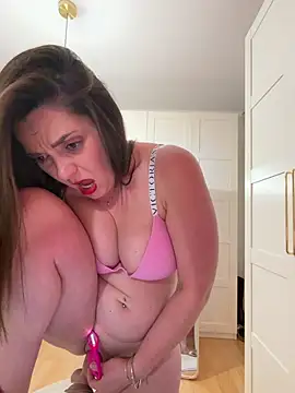 chloedlm5 online show from 04-08-26, 09:15