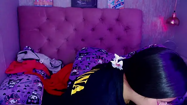 laurenelove online show from 09-10-25, 02:17