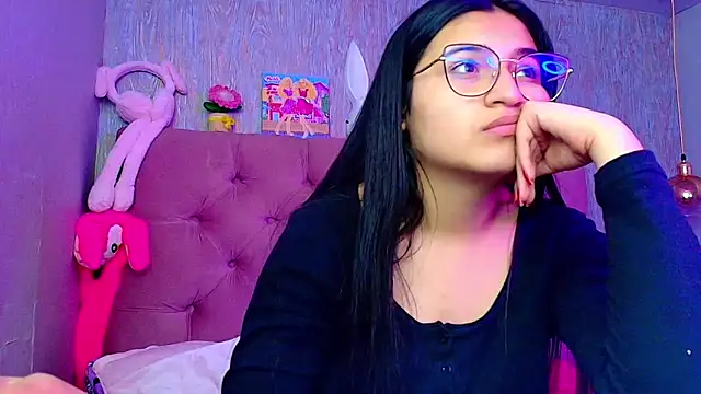 laurenelove online show from 12-23-25, 03:15