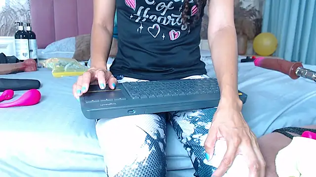 TerryGreenwood online show from 04-10-26, 08:02