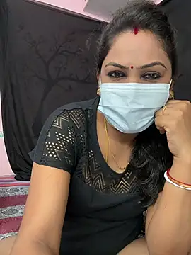 Lovlycouple1 online show from 02-01-26, 05:00