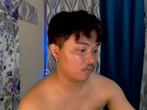 Snapshot of Lustfulljohnx chatting on 06-19-26, 12:53 Lustfulljohnx online show from 06-19-26, 12:53
