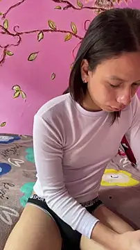 Snapshot of Tania_Gate chatting on 11-28-25, 07:49 Tania Gate online show from 11-28-25, 07:49