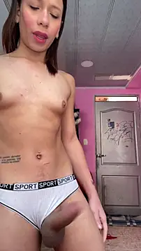 Snapshot of Tania_Gate chatting on 12-20-25, 03:19 Tania Gate online show from 12-20-25, 03:19