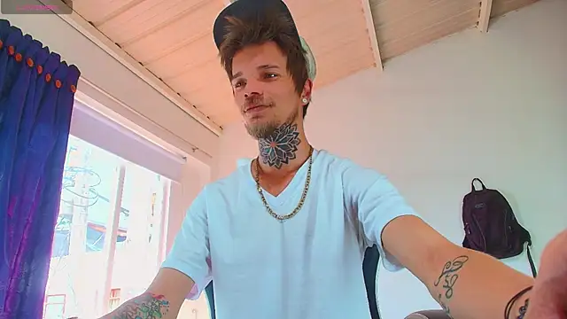 Gold Loyal77 online show from 12-01-25, 03:06