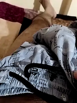 Snapshot of Samlevis7052 chatting on 09-28-25, 08:20 Samlevis7052 online show from 09-28-25, 08:20