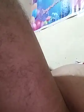 Snapshot of Samlevis7052 chatting on 10-21-25, 10:05 Samlevis7052 online show from 10-21-25, 10:05