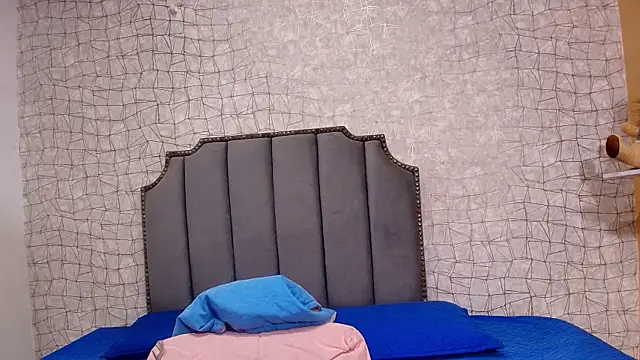 chloe leroy  online show from 09-13-25, 11:54