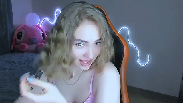 LaraKrein lk online show from 02-13-26, 03:19