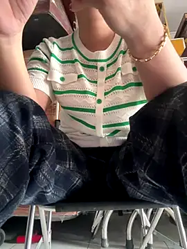 sharon-Hanna online show from 09-22-25, 02:02