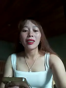 Bianly online show from 10-31-25, 01:39