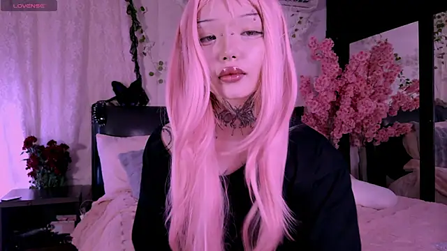 Snapshot of Lein_Bone chatting on 10-27-25, 12:15 Lein Bone online show from 10-27-25, 12:15