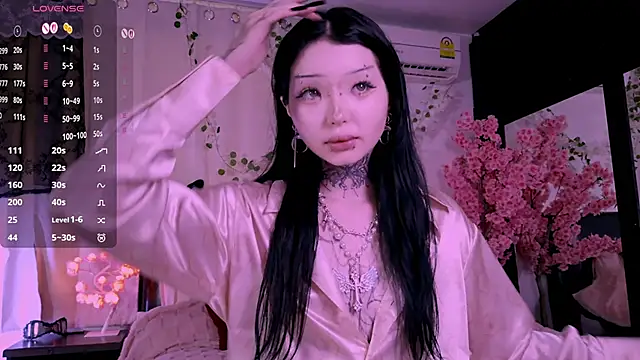 Snapshot of Lein_Bone chatting on 11-05-25, 12:21 Lein Bone online show from 11-05-25, 12:21