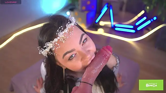 Snapshot of bllowwoww chatting on 11-21-25, 08:24 bllowwoww online show from 11-21-25, 08:24