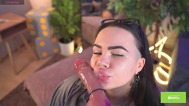 Snapshot of bllowwoww chatting on 11-30-25, 08:18 bllowwoww online show from 11-30-25, 08:18