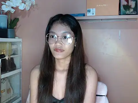 skinny gracie online show from 09-22-25, 08:16