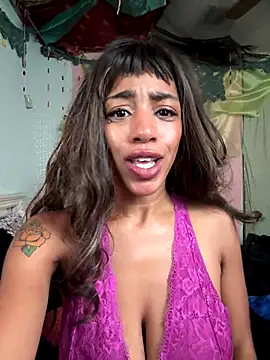 Snapshot of Odinaniix chatting on 12-03-25, 05:11 Odinaniix online show from 12-03-25, 05:11