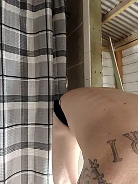 ShawnandDani7074 online show from 02-11-26, 07:08