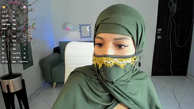 Snapshot of leila_whisper chatting on 09-13-25, 06:18 leila whisper online show from 09-13-25, 06:18