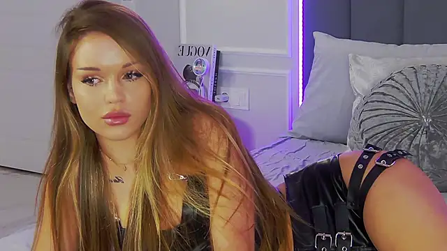 MarilynNova online show from 09-16-25, 04:24