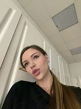 MarilynNova online show from 01-17-26, 04:17