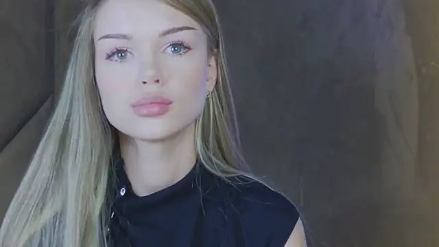 MarilynNova online show from 05-04-26, 04:41