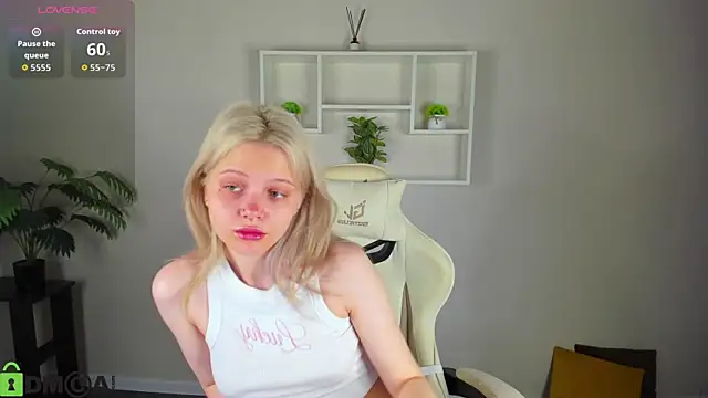 Allice Cox online show from 10-03-25, 01:13