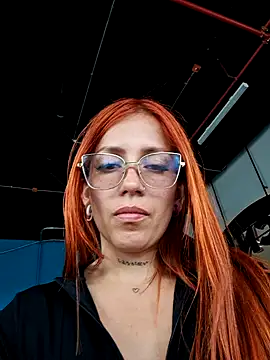 Snapshot of Alis_xxx chatting on 10-21-25, 07:47 Alis xxx online show from 10-21-25, 07:47